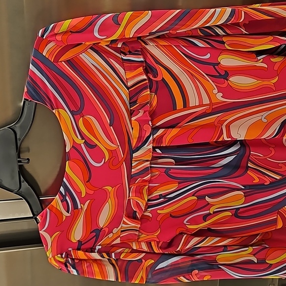 💕TRINA TURK💕 Broome Top Radio City Rose Retro Abstract Floral Print Small NWOT - Picture 8 of 11